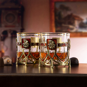 Whiskey set "George the Victorious" for 2 persons, in a wooden box